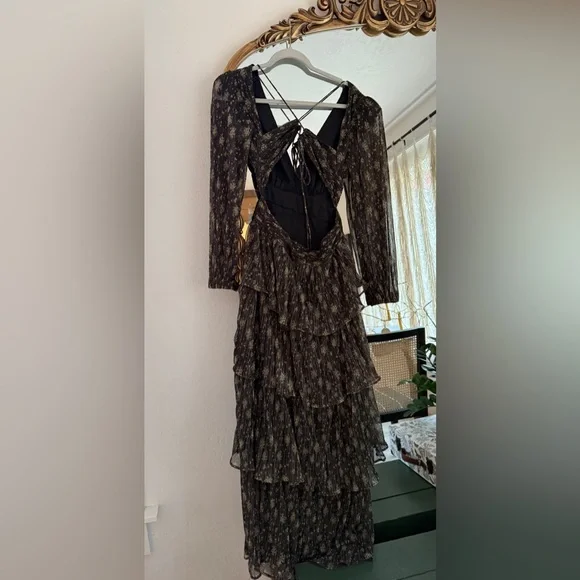 Gorgeous ASTR Floral Women's Ruffle-tiered Dress xs - Picture 2 of 3